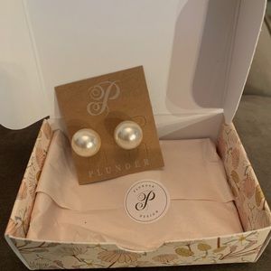 Plunder Design Pearl Earrings- NWT